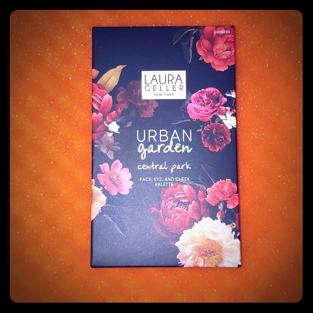 Face eye and cheek palette